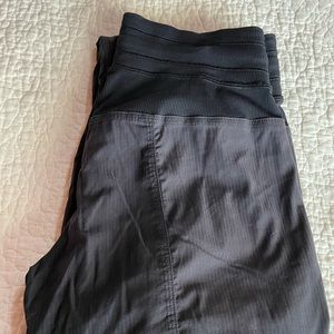 Lululemon dance studio pants unlined black Sz4